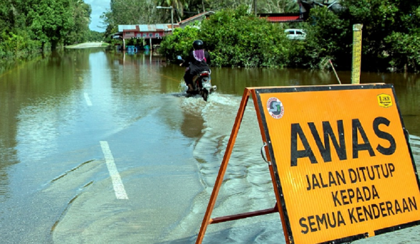 Banjir: 17 pusat peperiksaan SPM terjejas di tiga negeri Banjir: 17 pusat peperiksaan SPM terjejas di tiga negeri